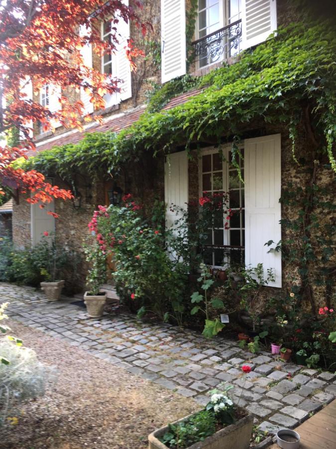 Le Cedre Bleu Bed & Breakfast Grosrouvre ภายนอก รูปภาพ