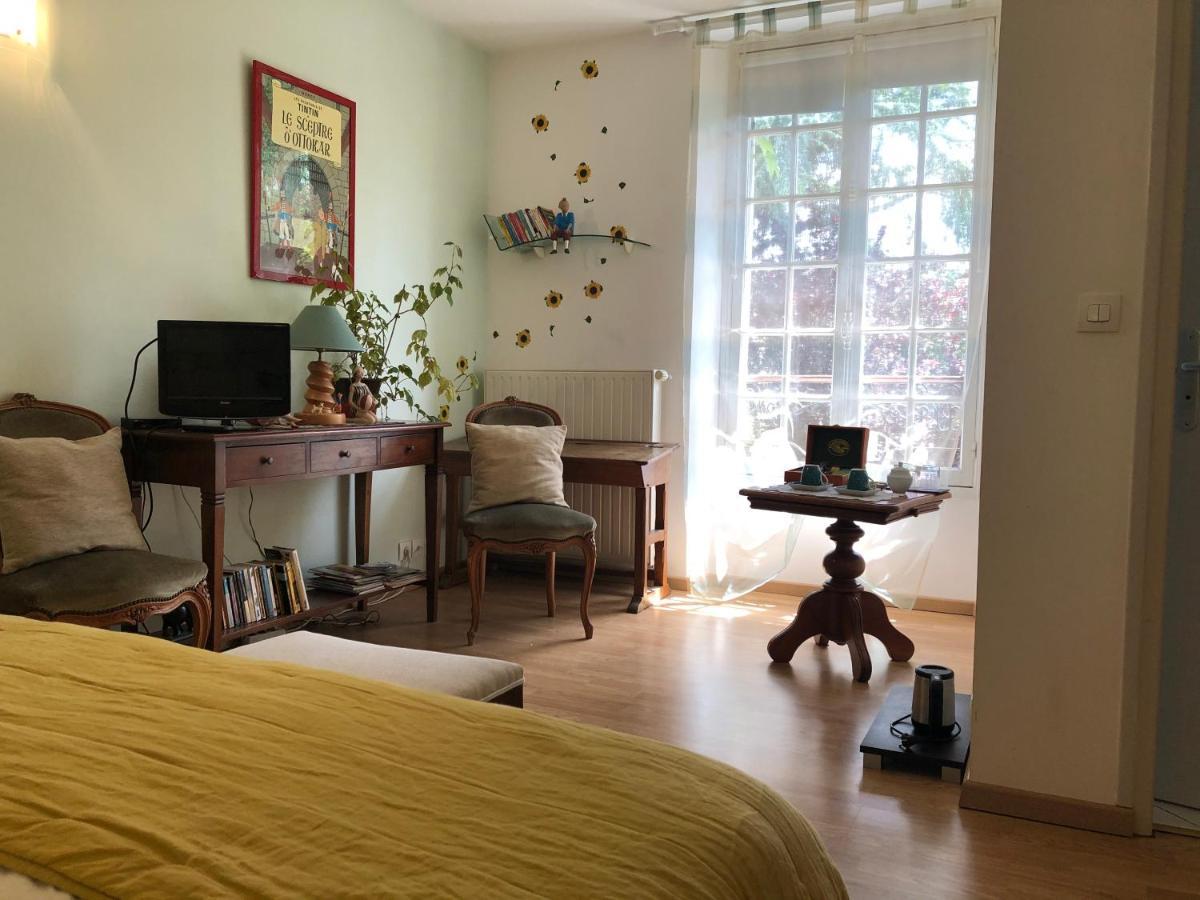 Le Cedre Bleu Bed & Breakfast Grosrouvre ภายนอก รูปภาพ