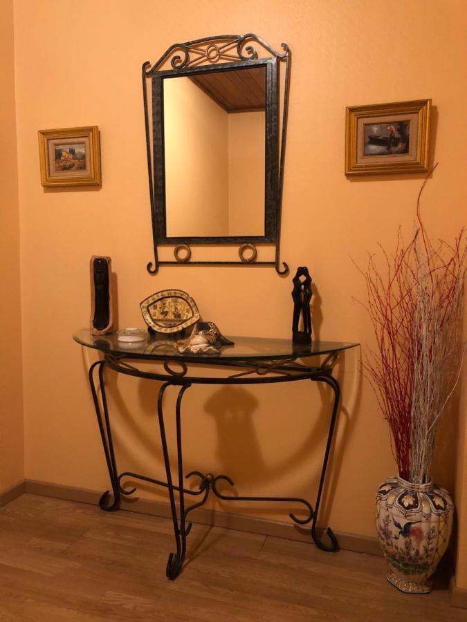 Le Cedre Bleu Bed & Breakfast Grosrouvre ภายนอก รูปภาพ